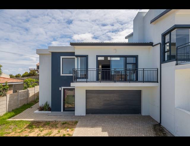 3 BEDROOM DUET FOR SALE IN DANA BAY